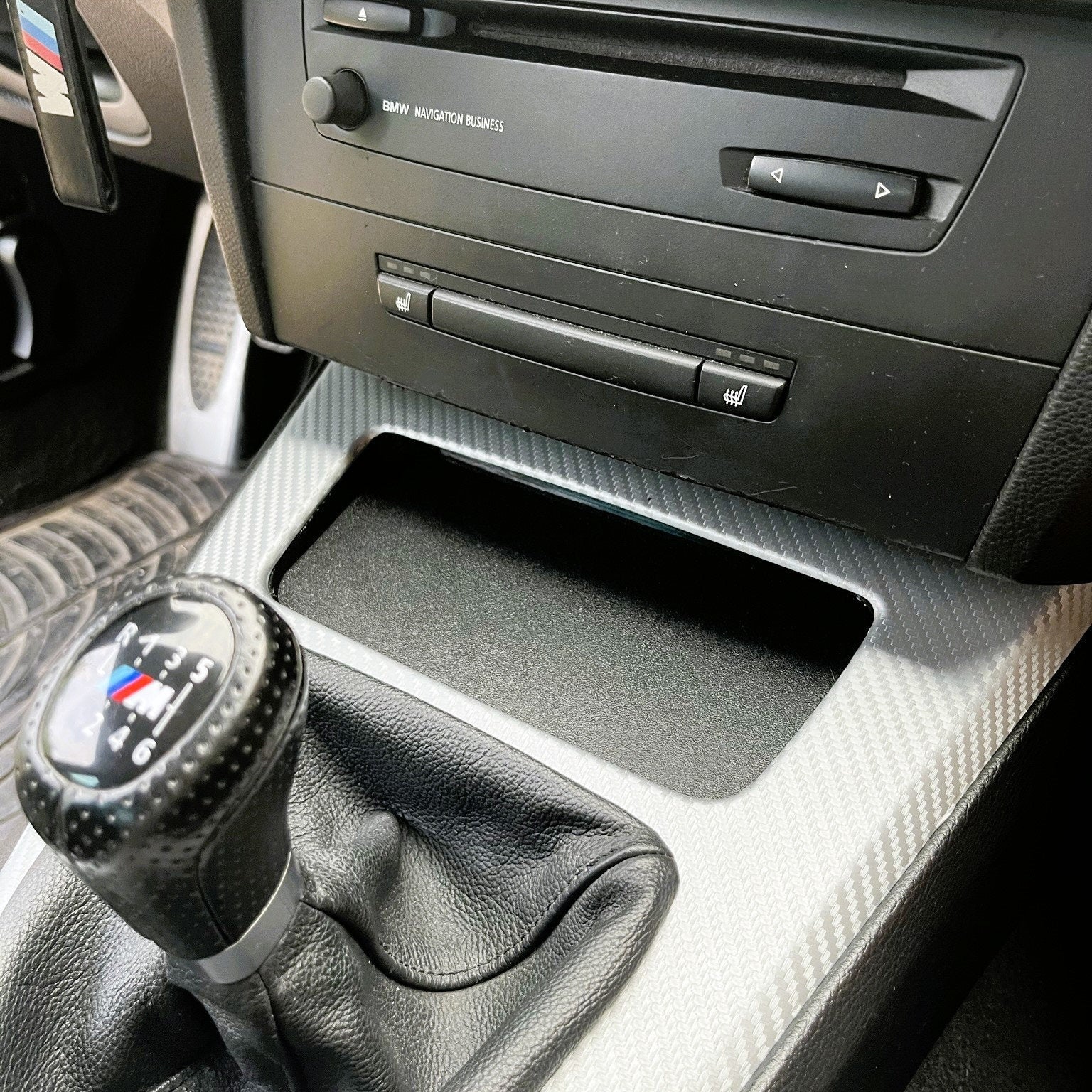 Kabelloses Ladepad für BMW 3er - Serie (E90, E91, E92, E93) - Exact Designs