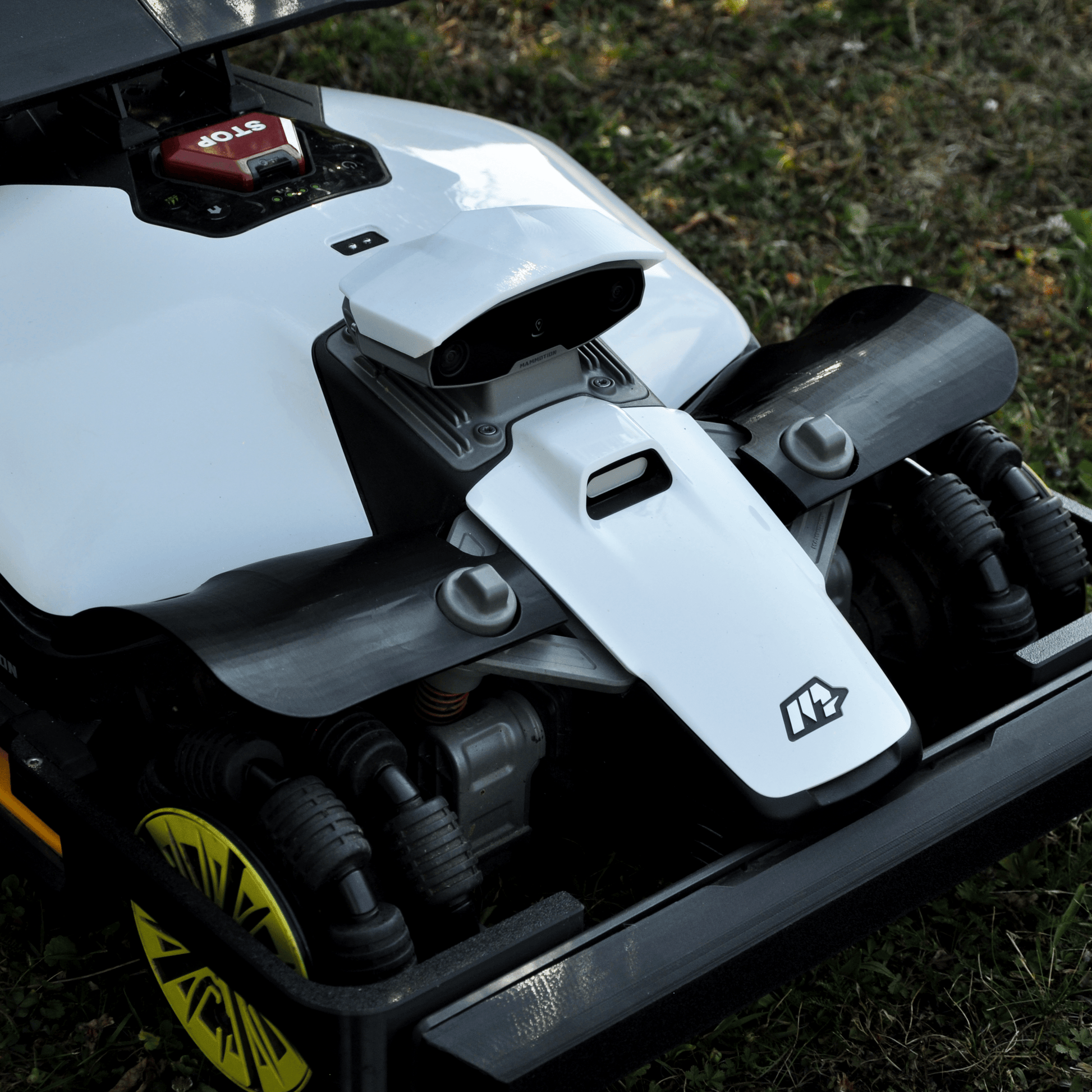 Mammotion Luba Mini AWD – Vordere Schutzkotflügel (V2) - Exact Designs