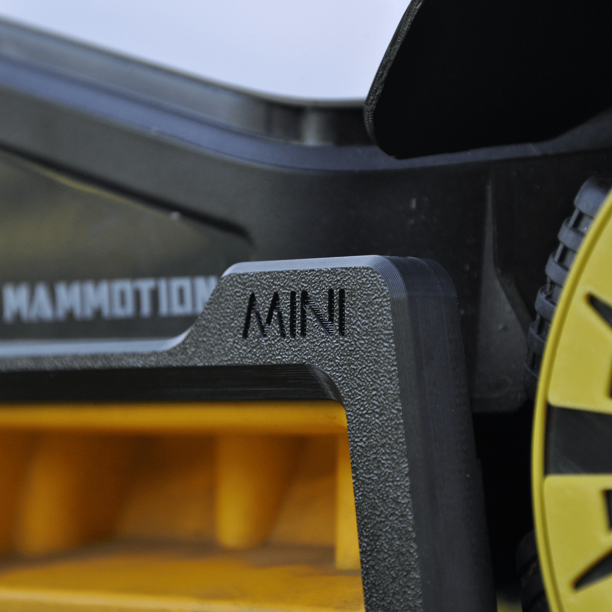 Mammotion Luba Mini – Seitenschutz Basic - Exact Designs